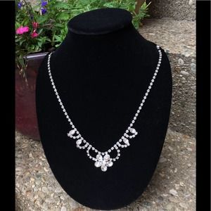 Vintage flower rhinestone prong set necklace